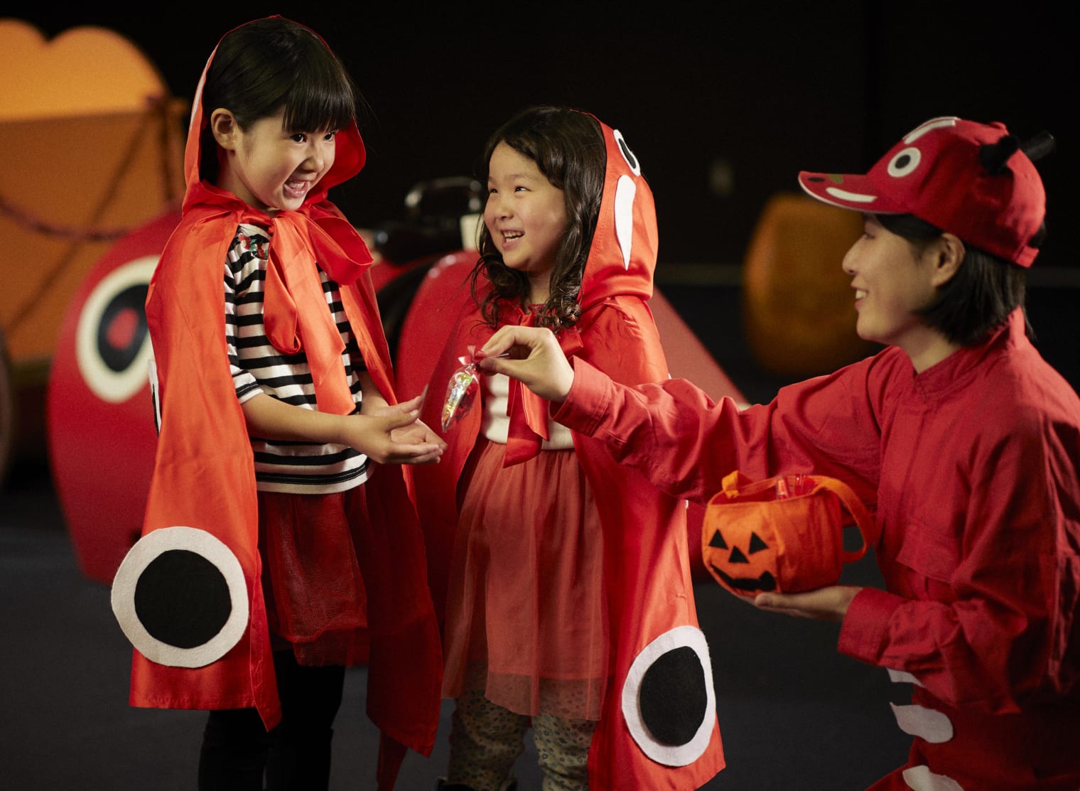 赤べこハロウィン 赤べこお菓子プレゼント 星野リゾート 磐梯山温泉ホテル 公式 Hoshino Resorts Bandaisan Onsen Hotel