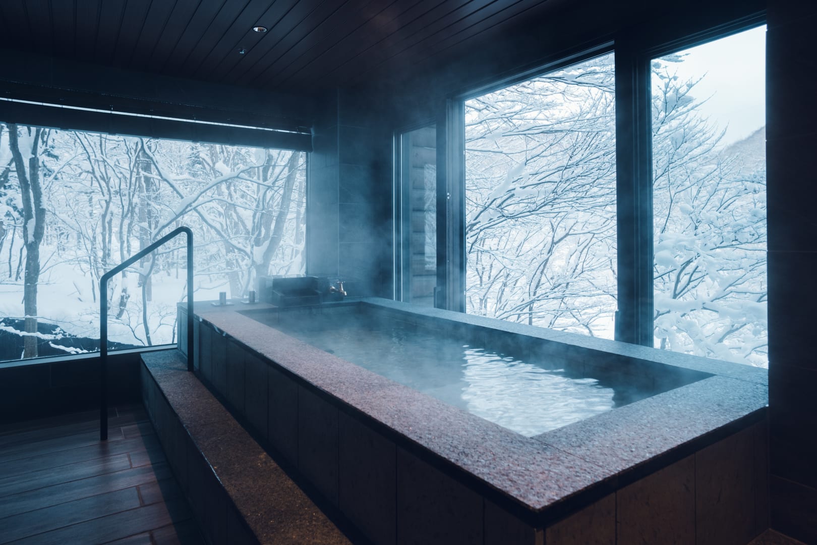 奥入瀬 奥入瀬渓流ホテル by 星野リゾート - 宿泊予約 - 一休.com