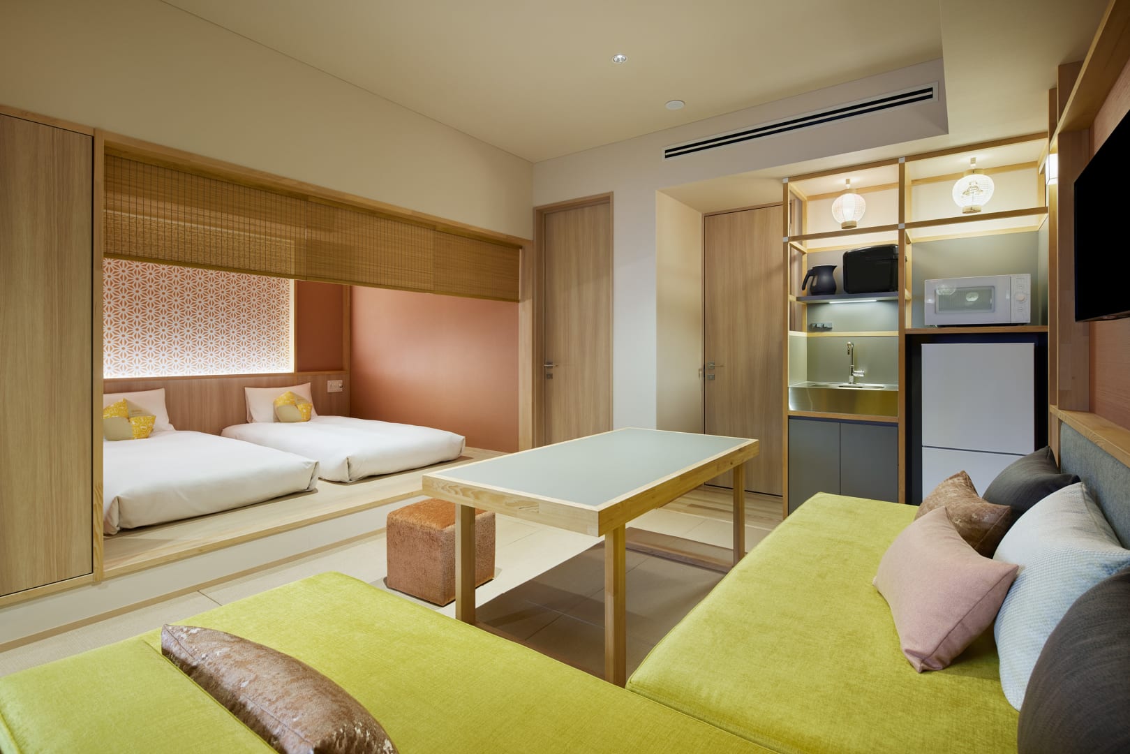 關西星野酒店2丨OMO5京都祇園（OMO5 Kyoto Gion）備有梳化空間的雙床客房