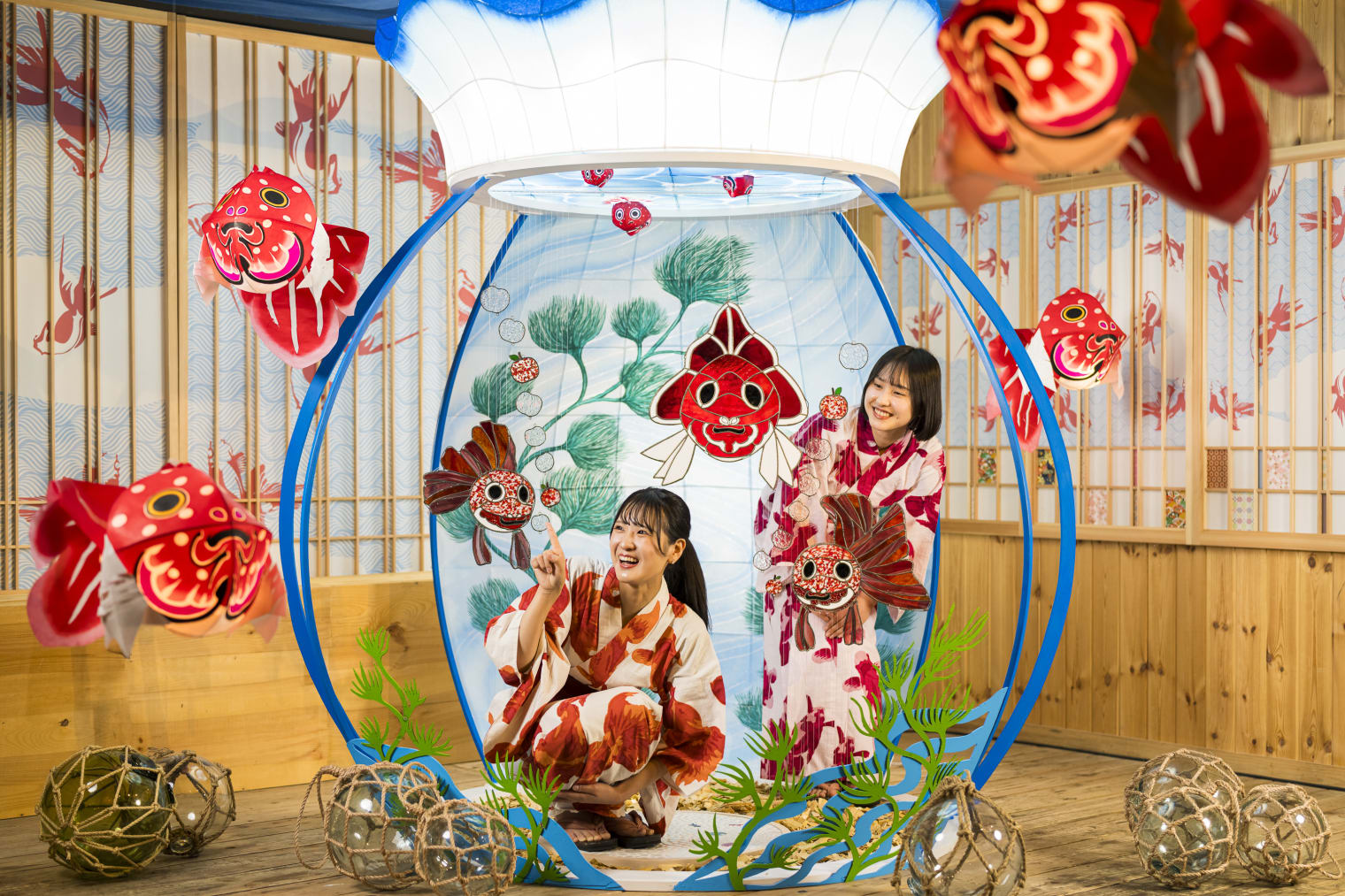 超希少　ピンクハウス　金魚柄　屋台　縁日柄　出目金　カネコイサオ パリ]KAWAII, l'Art japonais du poisson rouge 開催のお知らせ - 柳井