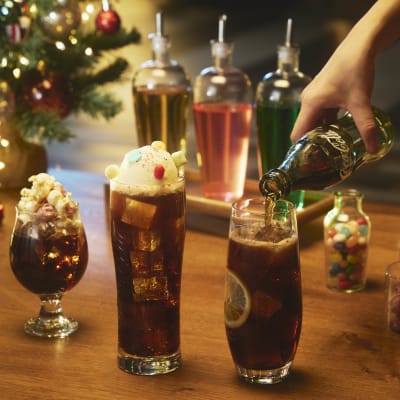 HOLIDAY COLABAR