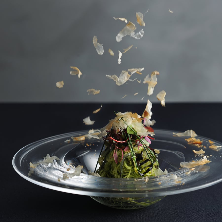 パスタ:ふぐ皮の冷製カペッリーニ